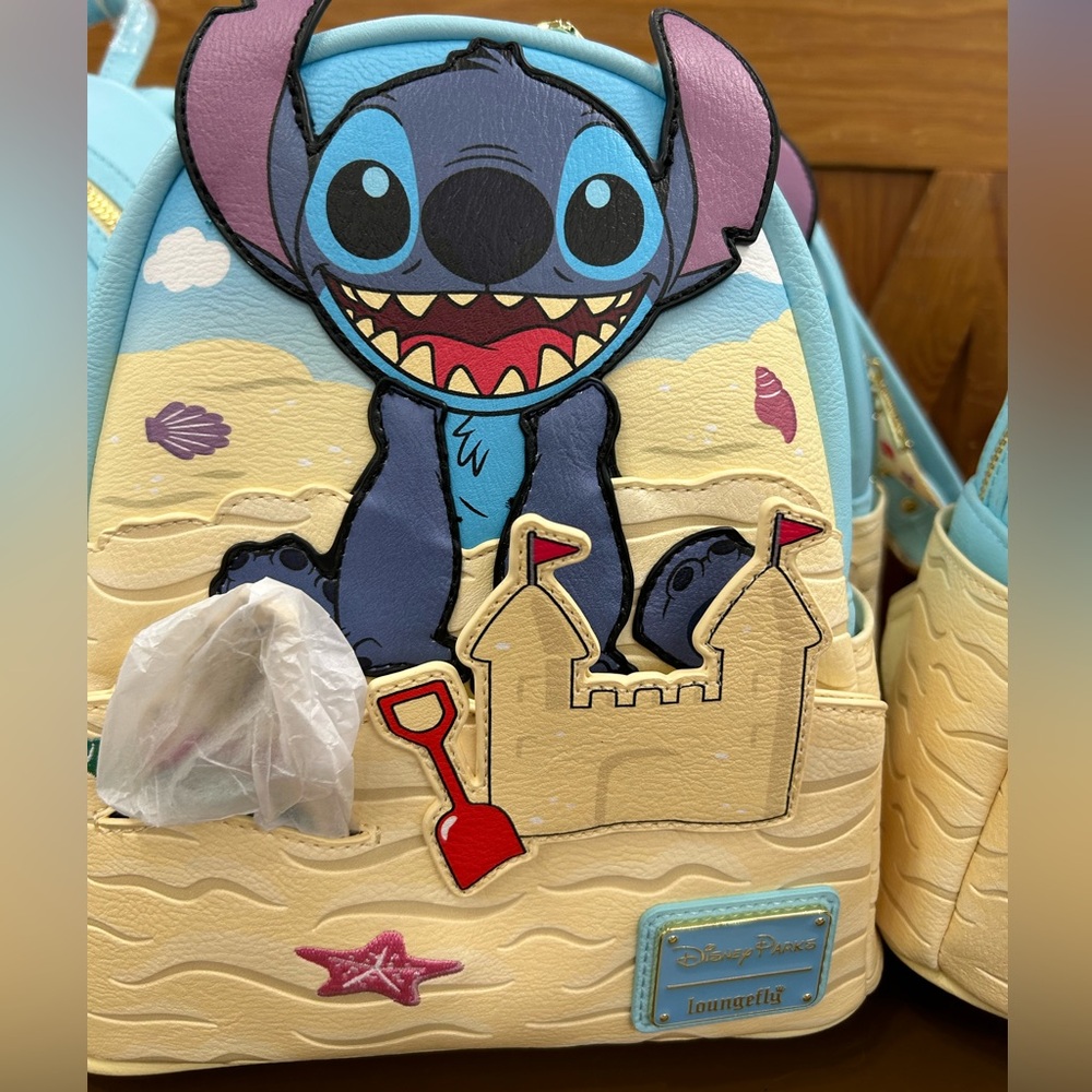 😎⛱️FOR SALE STITCH ORIGINAL LOUNGEFLY NEW